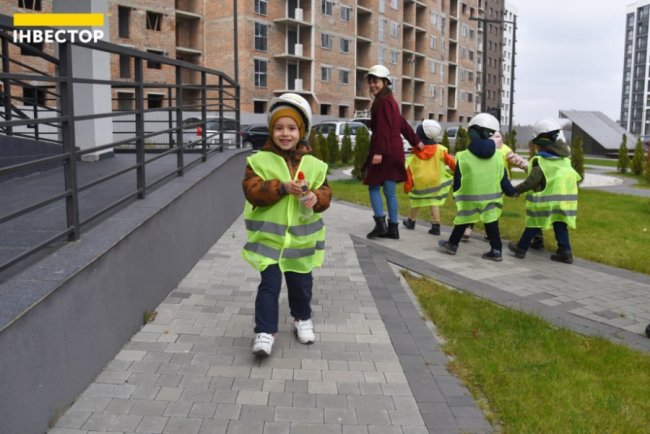 Маленьким лучанам влаштували екскурсію на будівництво ЖК «Супернова»*
