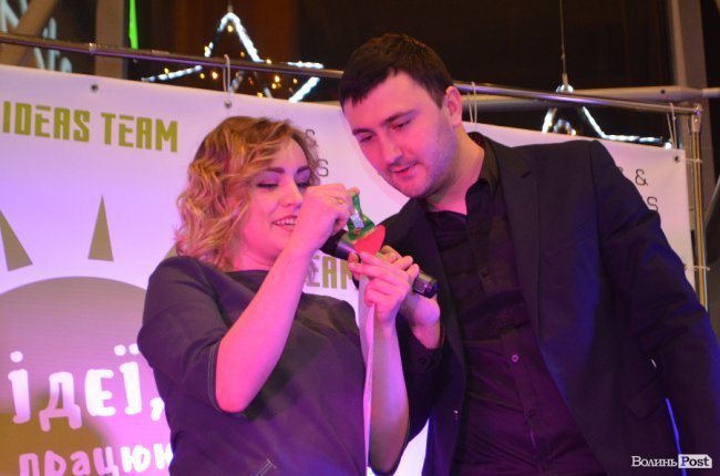 Розіграші, подарунки, вечірка: день закоханих у «ПортCity»