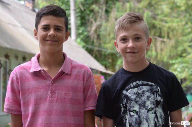 Дітям атовців влаштували екскурсію Луцьким зоопарком