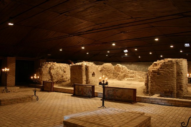 Луцькі підземелля – у топі таємничих катакомб України