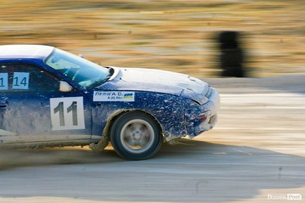 Під Луцьком відбулися автоперегони «ралі-крос». ФОТО