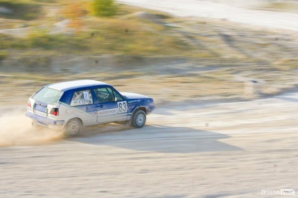 Під Луцьком відбулися автоперегони «ралі-крос». ФОТО