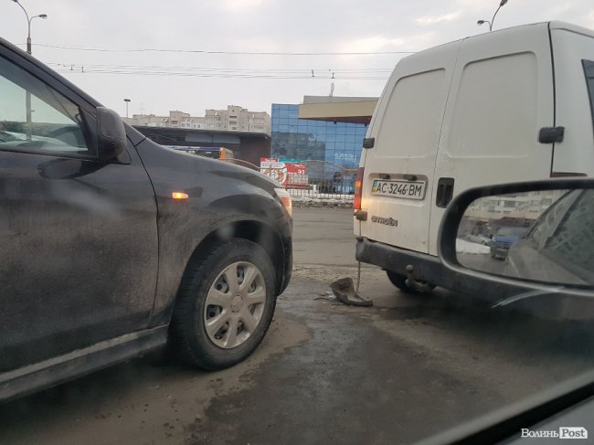 Аварія у Луцьку: зіткнулись Mitsubishi і Citroen. ФОТО