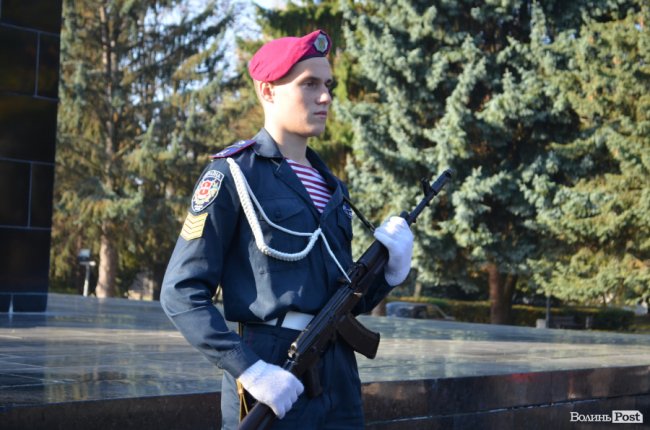 Майбутні правоохоронці: у Луцьку посвятили в ліцеїсти 75 юнаків та дівчат. ФОТО