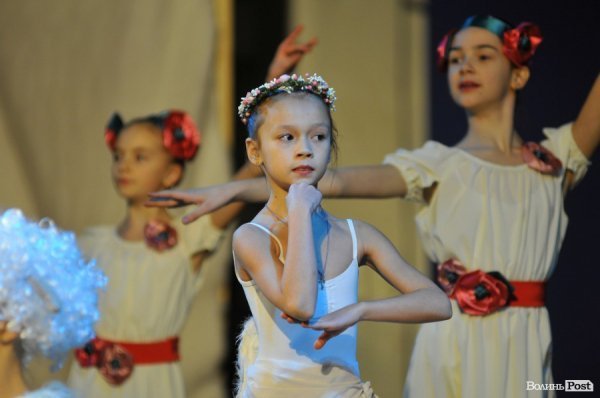 Різдвяний концерт у Луцьку: вальс, вірш і віншування