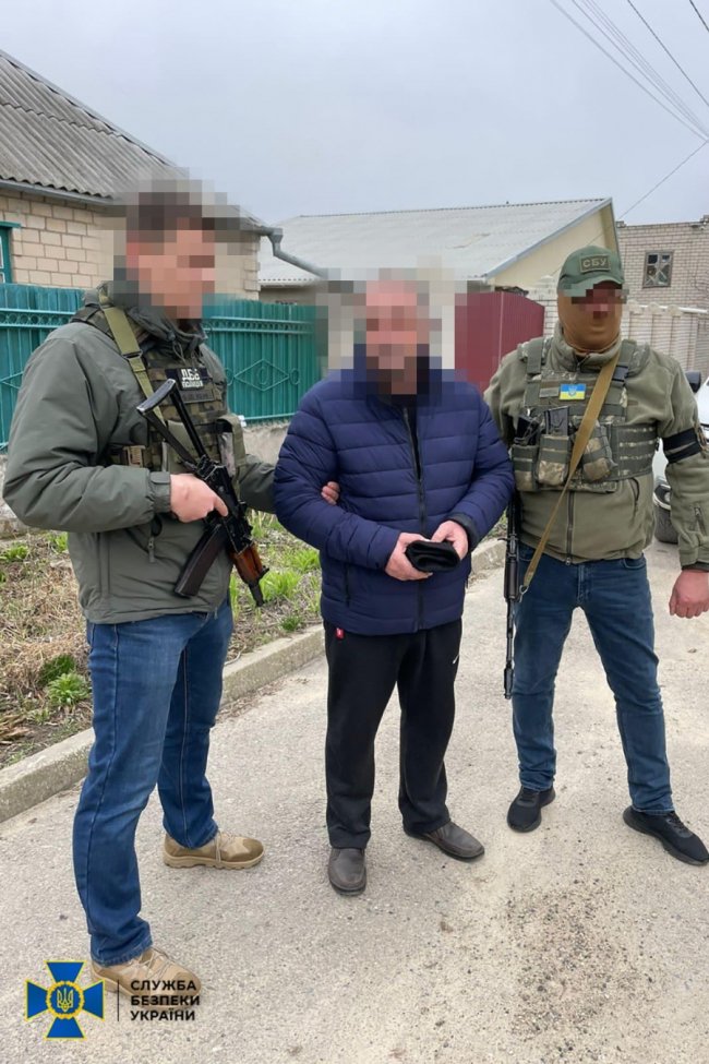 СБУ затримала чиновницю Куп’янської міськради та колишнього «посадовця Херсонського МВС», які підтримували окупантів