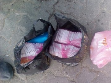 У Луцьку «накрили» точку, де поштучно продавали сигарети