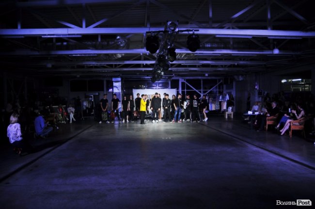 Свято краси і моди: як мийку в Луцьку перетворили на модний подіум