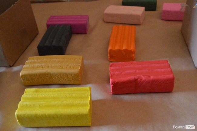 Спеціальний пластилін для створення анімації, привезений з Польщі