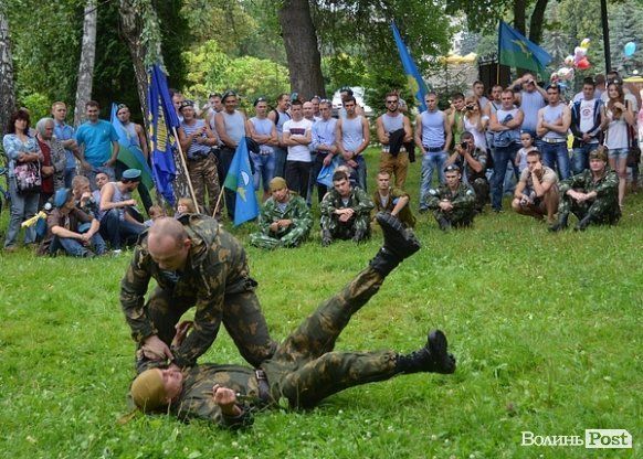 Як у Луцьку святкували День ВДВ. ФОТО