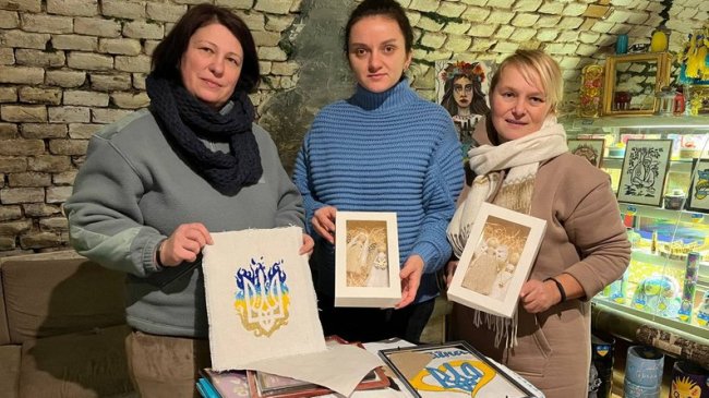 У Луцьку волонтери відкрили інклюзивну крамницю з сувенірами