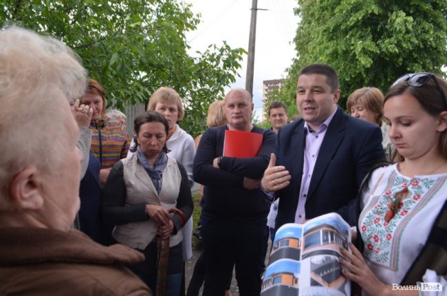 «Село і ринок» і «не дамо гадюшника»: у Луцьку сваряться через МАФи