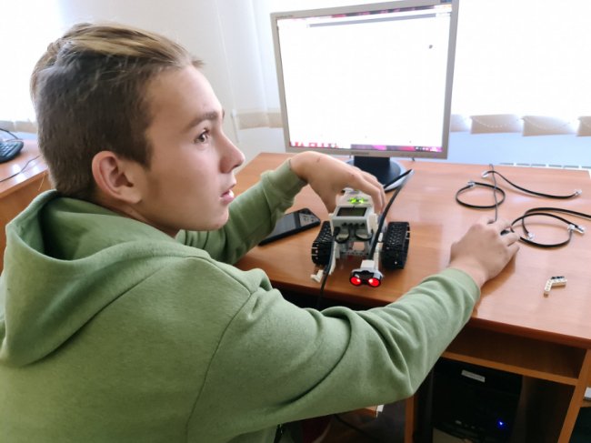 У Підгайцівському ліцеї діти зможуть займатися STEАM- освітою. ФОТО. ВІДЕО