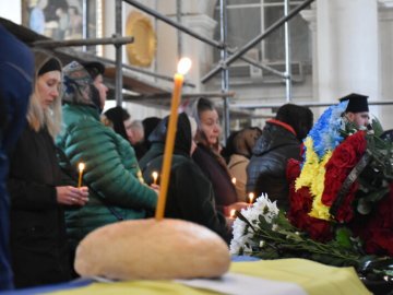 День скорботи: лучани віддали останню шану трьом Героям