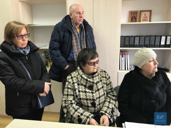 Мешканці Нововолинська, які проти будівництва нового житлового комплексу, пішли до мера. ВІДЕО