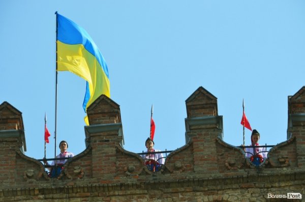 Волинській поліції передали 38 автомобілів з ЄС. ФОТО 