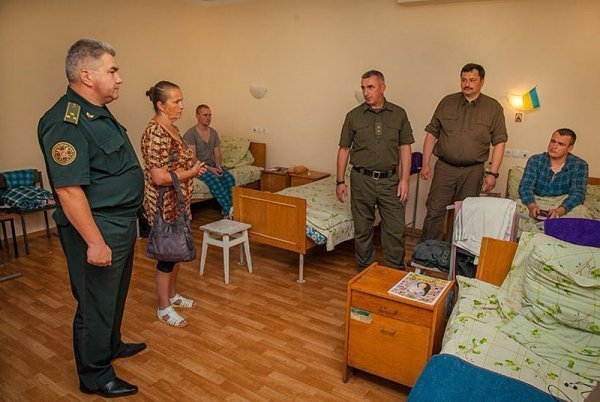 Поранених під Радою відзначили держнагородами. ФОТО