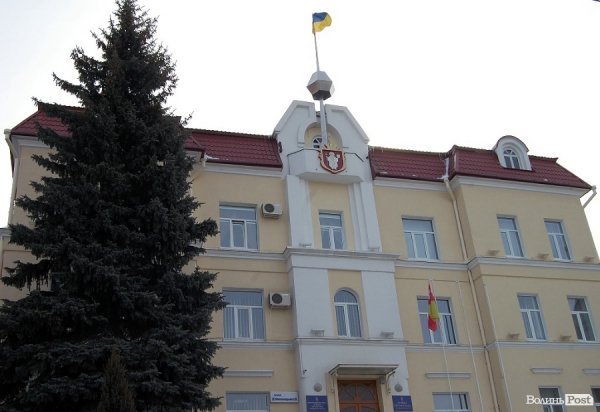 Під стінами луцької мерії – мітинг через медичну реформу. ФОТО. ВІДЕО