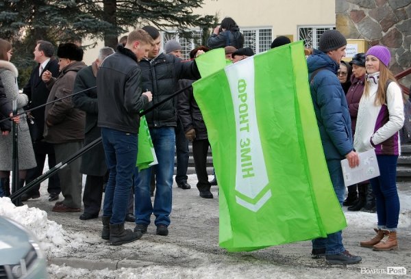 Під стінами луцької мерії – мітинг через медичну реформу. ФОТО. ВІДЕО