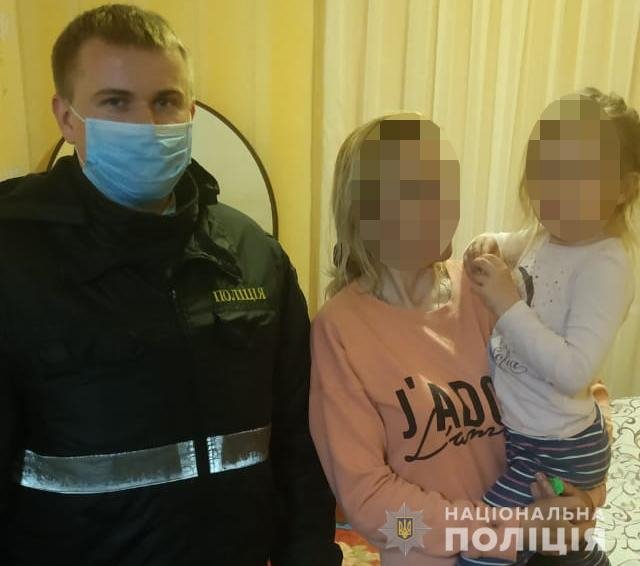 Дитину шукали сотні людей: на Волині 3-річна дівчинка пішла із дому з вівчаркою і загубилася