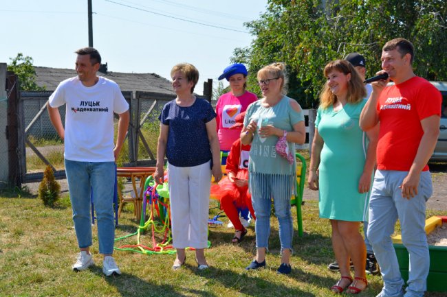 Луцькі активісти зібрали кошти на будівництво майданчика для дітей з ДЦП