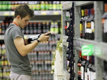 «Сухий закон» не діє: на Волині продаватимуть алкоголь після 22:00