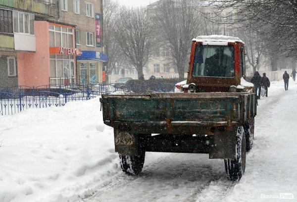 Луцьк знов у снігу. ФОТО