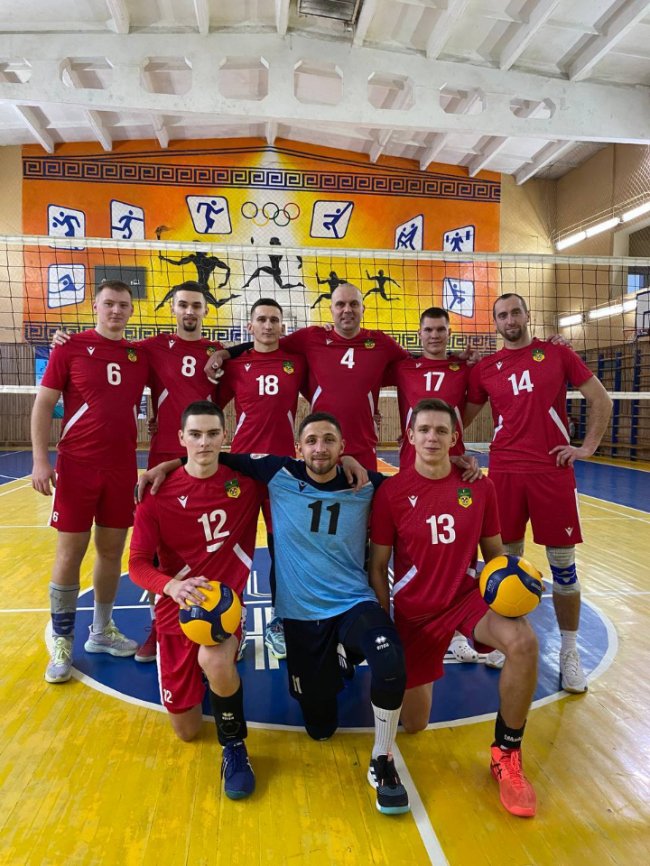Волейболісти-переселенці: за команду з Рожища грають хлопці з Бахмута та Харкова