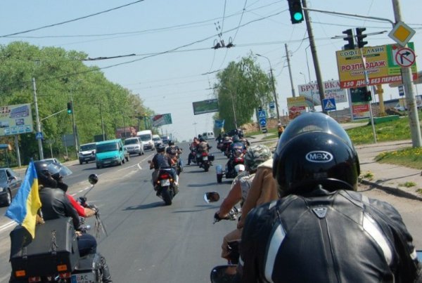 Байкери привезли дітям гостинці