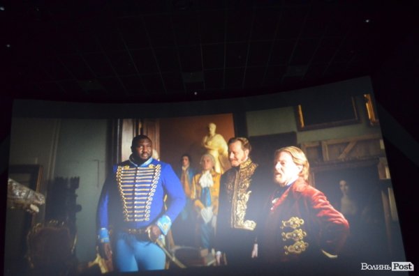 «Попелюшка»: у Луцьку показали старі казки в новому форматі. ФОТО