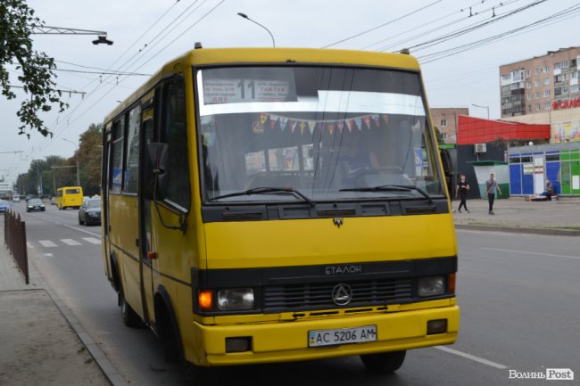 Рейд у маршрутках та тролейбусах: як у Луцьку ловили «зайців» та скількох оштрафували. ФОТО