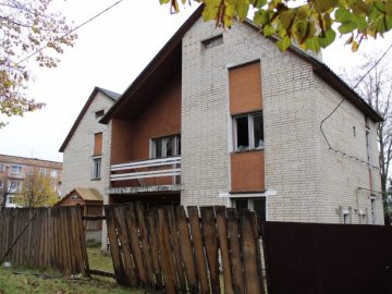 У місті на Волині вдруге за місяць горіло закинуте приміщення колишнього готелю