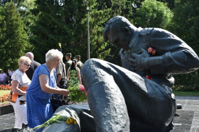 Лучани вшанували пам’ять жертв війни. ФОТО