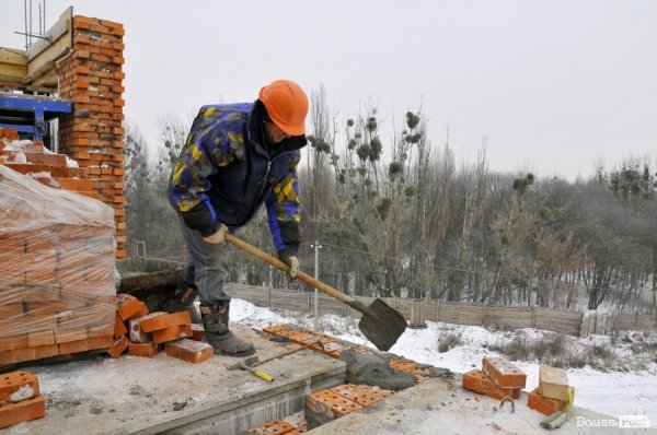 «Супернова»: будівництво набирає обертів*