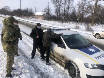 Чоловіка з Волині, який ґвалтував 10-річну дитину і тікав до Росії, взяли під варту