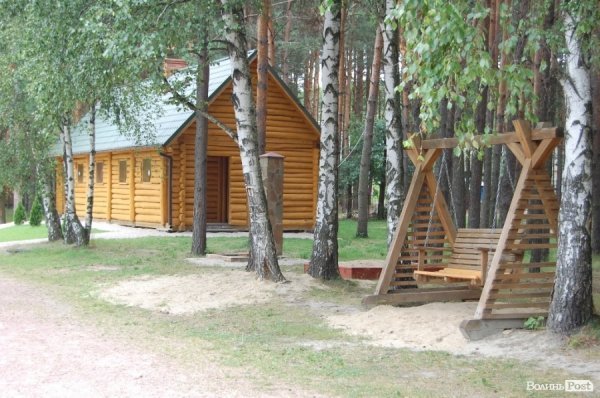 Як відпочивають в університетському таборі на Світязі. ФОТО