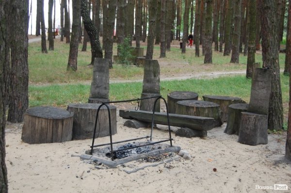 Як відпочивають в університетському таборі на Світязі. ФОТО