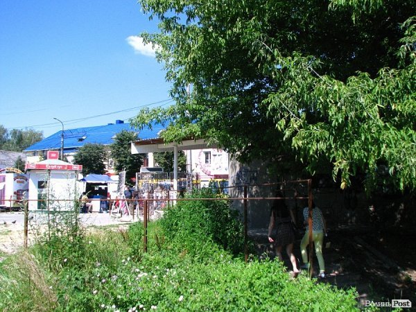 У Луцьку таки поремонтували «багатостраждальні» сходи. ФОТО