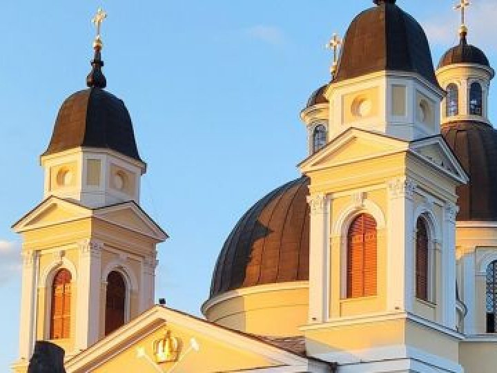 Страсний тиждень-2026: які дні найсуворіші та що категорично не можна робити