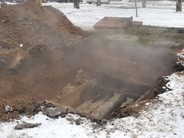 У Луцьку на Соборності сталася аварія на тепломережі