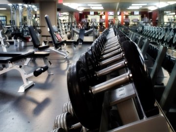 Переваги та недоліки занять у тренажерному залі*