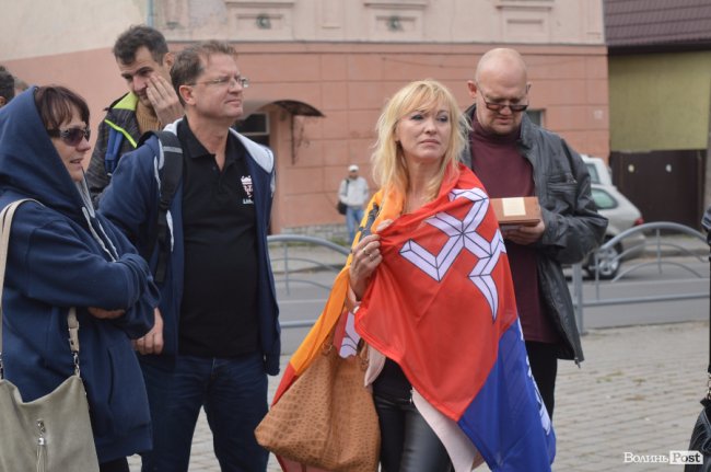 З хлібом, горілкою та кров’ю: у Луцьку відкрили фестиваль театрів. ФОТО