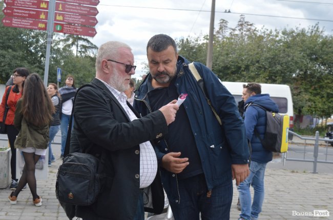 З хлібом, горілкою та кров’ю: у Луцьку відкрили фестиваль театрів. ФОТО