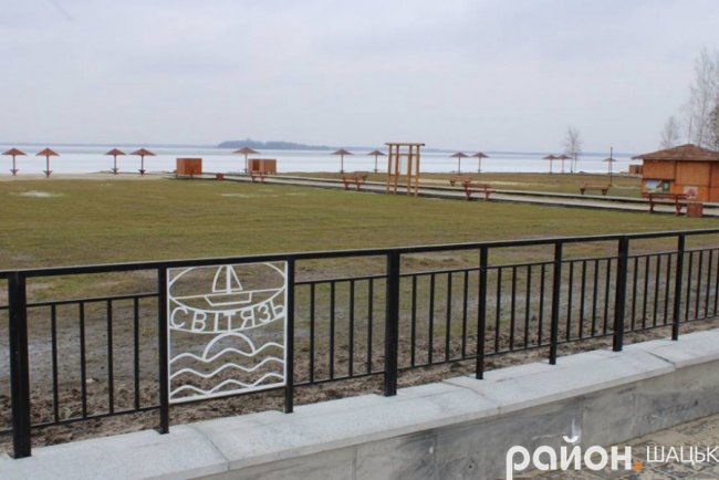 Показали, який вигляд має оновлена набережна Світязю. ФОТО