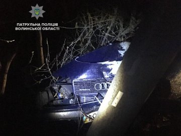П’яний лучанин на Audi врізався у стовп. ВІДЕО