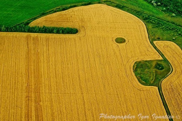 Невідома Україна на фото Ігора Ігнатьєва. Політ на мотопараплані. ФОТО