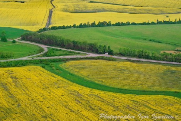 Невідома Україна на фото Ігора Ігнатьєва. Політ на мотопараплані. ФОТО