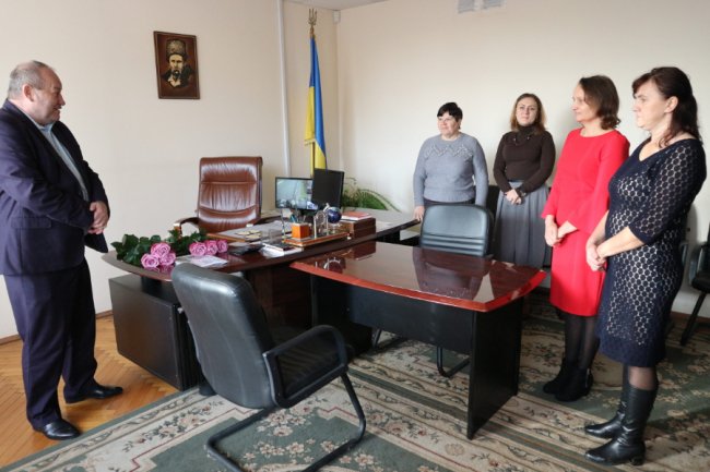 Двом волинянкам присвоїли звання «Мати-героїня». ФОТО