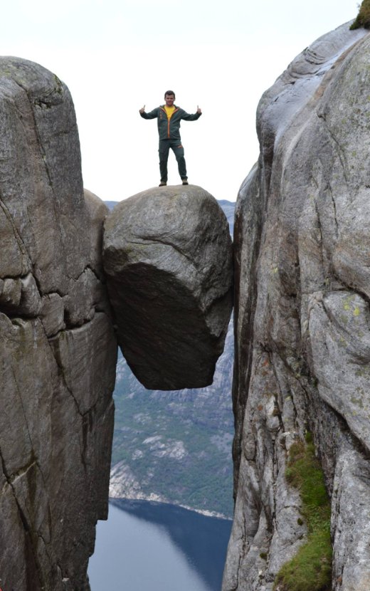 Підкорив Дорогу смерті і скуштував ламу в Перу: волинянин об'їздив три десятки країн