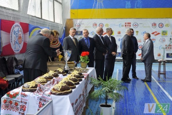 У Луцьку змагалися штангісти. ФОТО